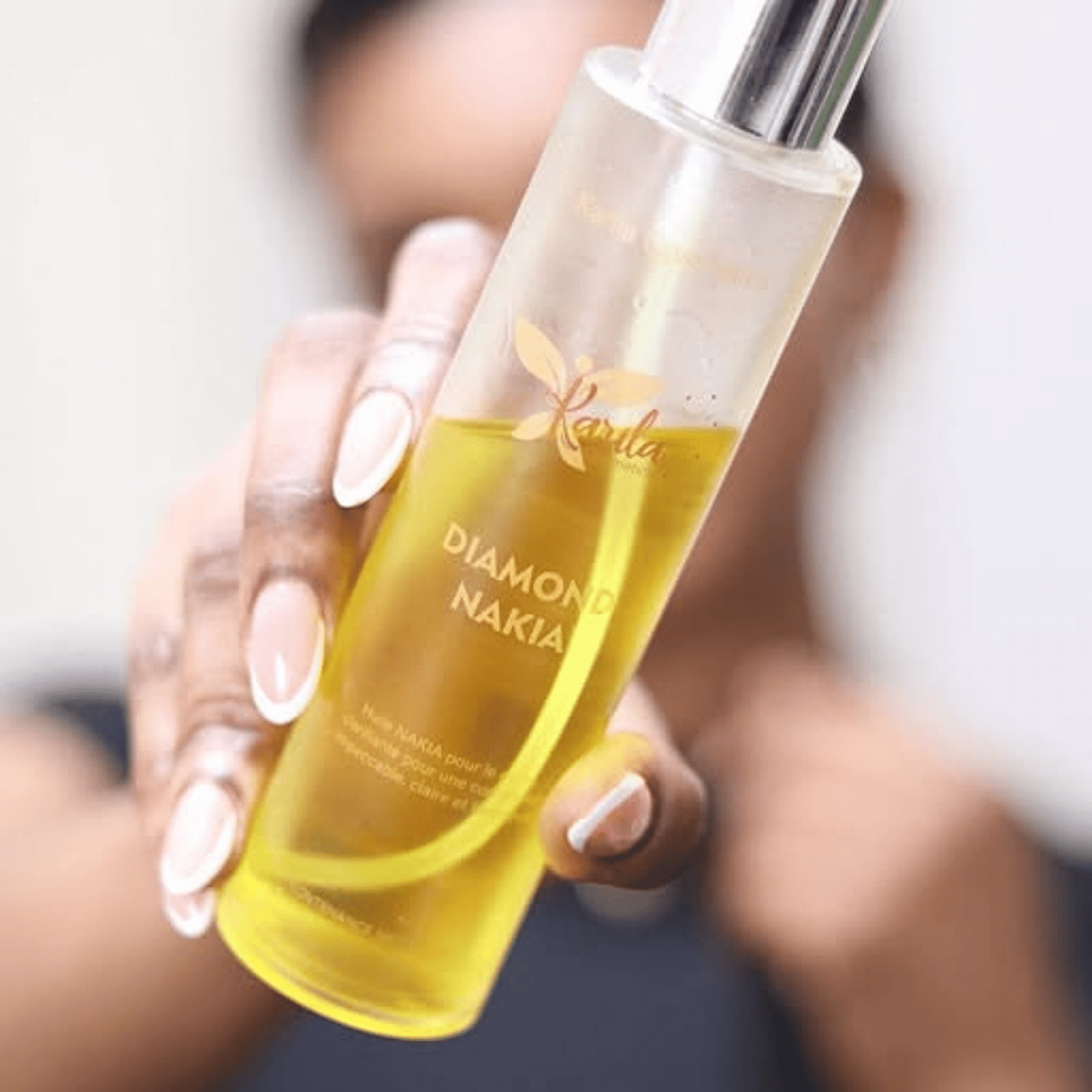 Karila Cosmetics | Nakia | Huile Diamond - 53 Karat